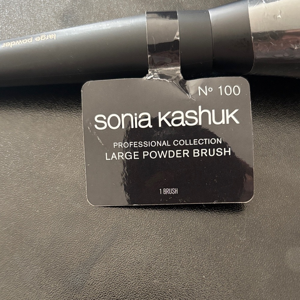 Sonia Kashuk Large Powder Brush - Black